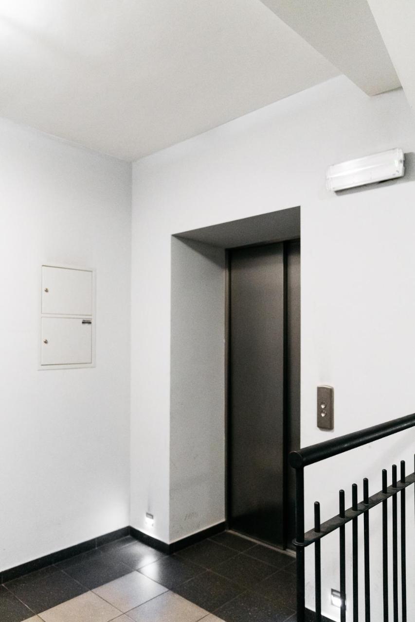 Downtown Apartment - Loftaffair Красков Екстериор снимка