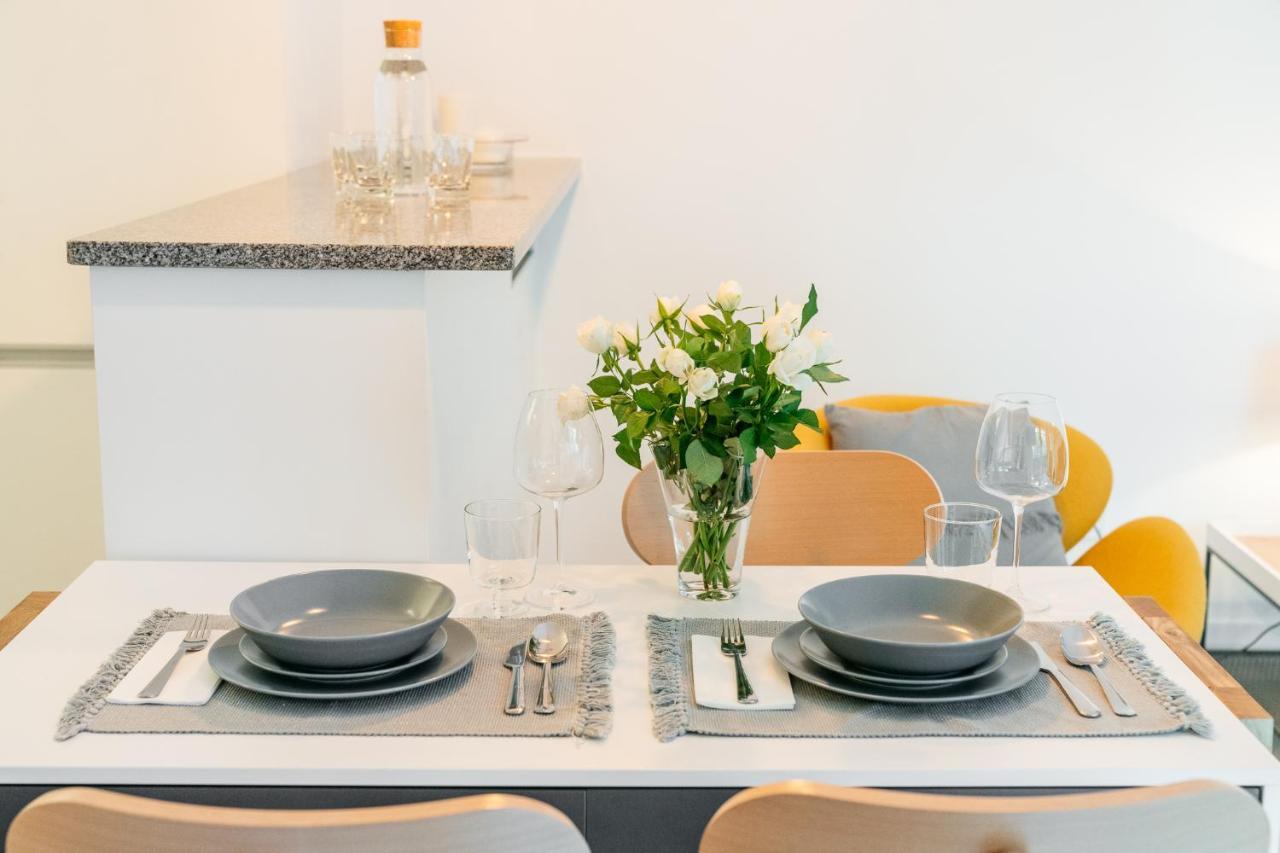 Downtown Apartment - Loftaffair Красков Екстериор снимка