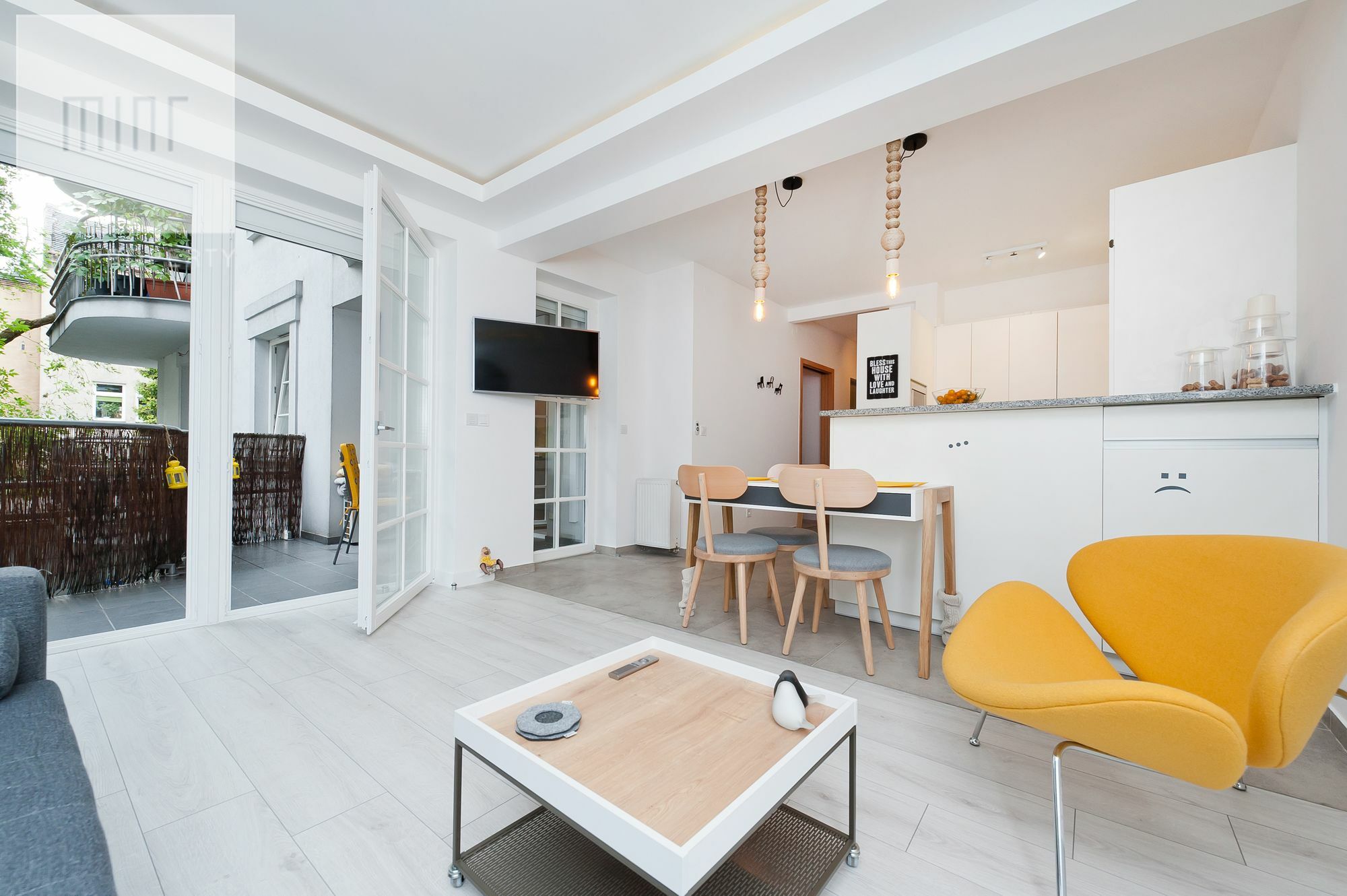 Downtown Apartment - Loftaffair Красков Екстериор снимка